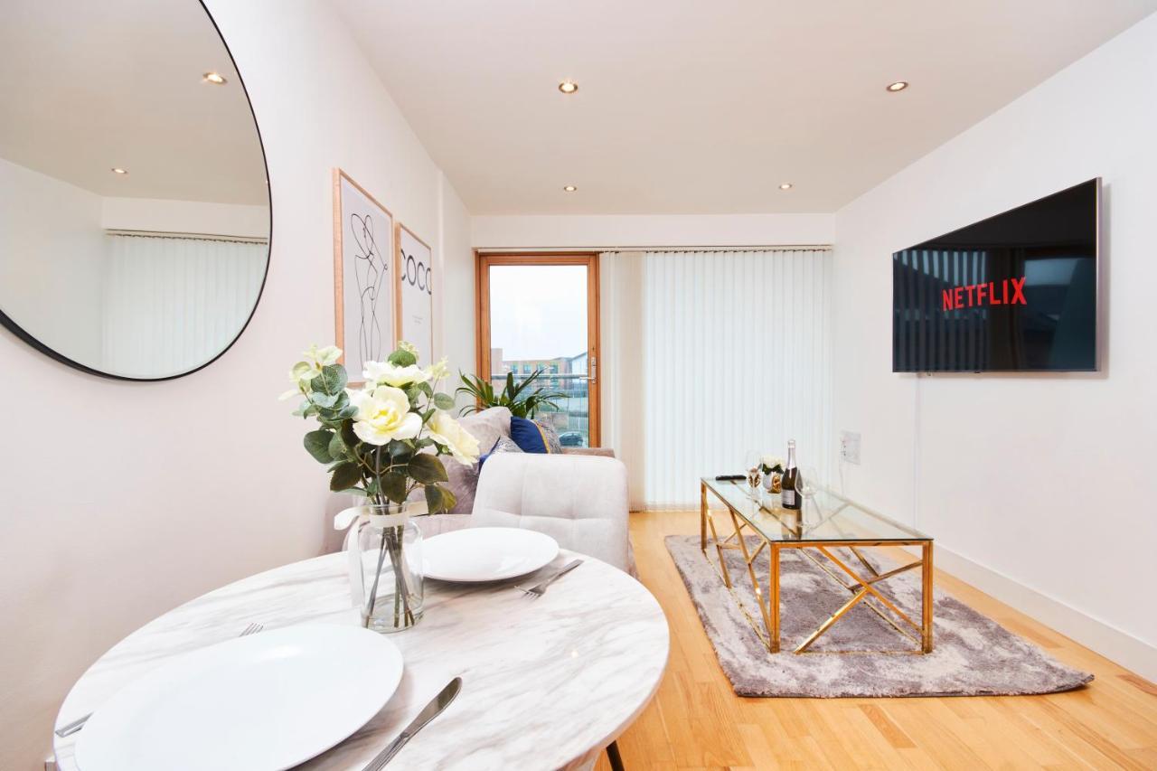 Deluxe City Centre Apt Balcony View& Free Parking! Apartment Leeds  Exterior foto